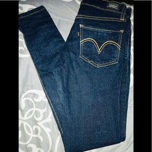 Women’s Levi’s Jeans size 5